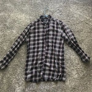 Forever 21 Men’s long plaid flannel